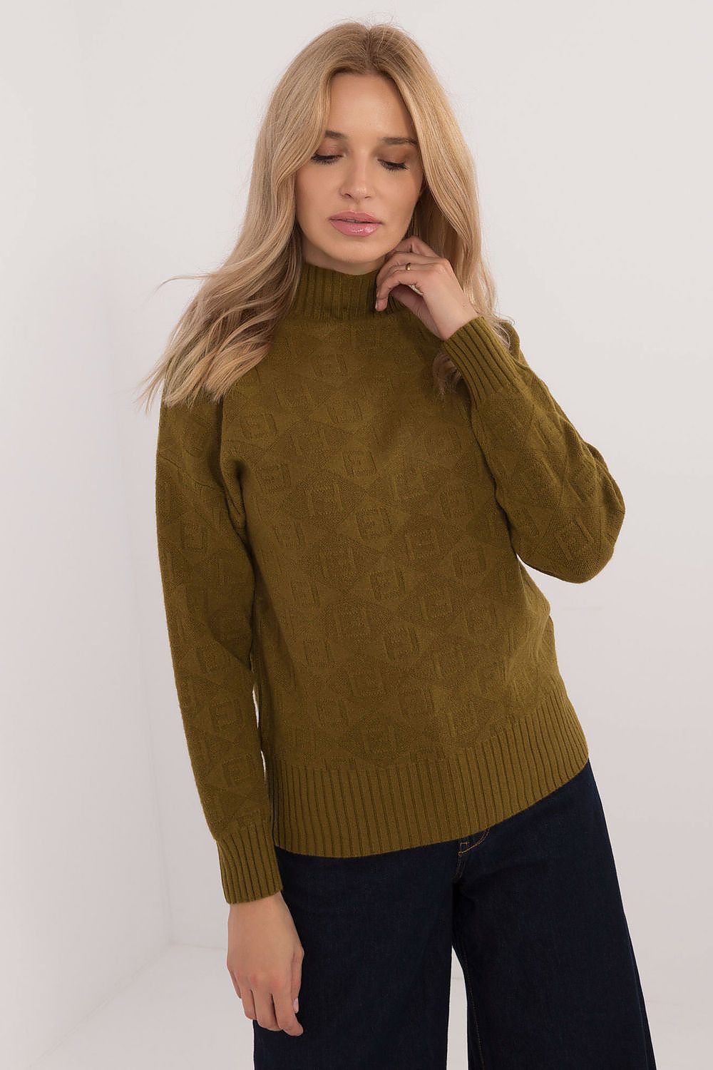   Sweter Damski Model AT-SW-2339.54 Oliwka - AT 