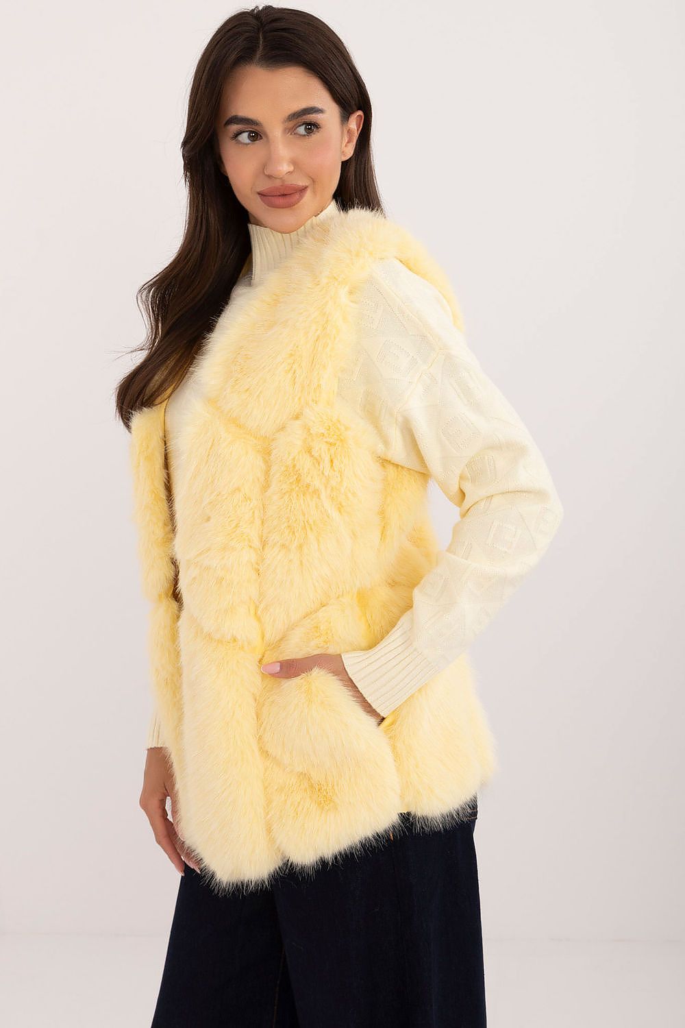   Kamizelka Model AT-KZ-2375.00P Light Yellow - AT 