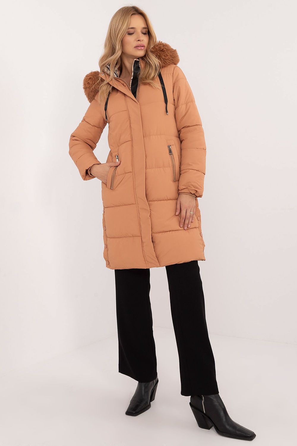   Kurtka Damska Model SK-KR-HH-2406.21P Camel - Factory Price 