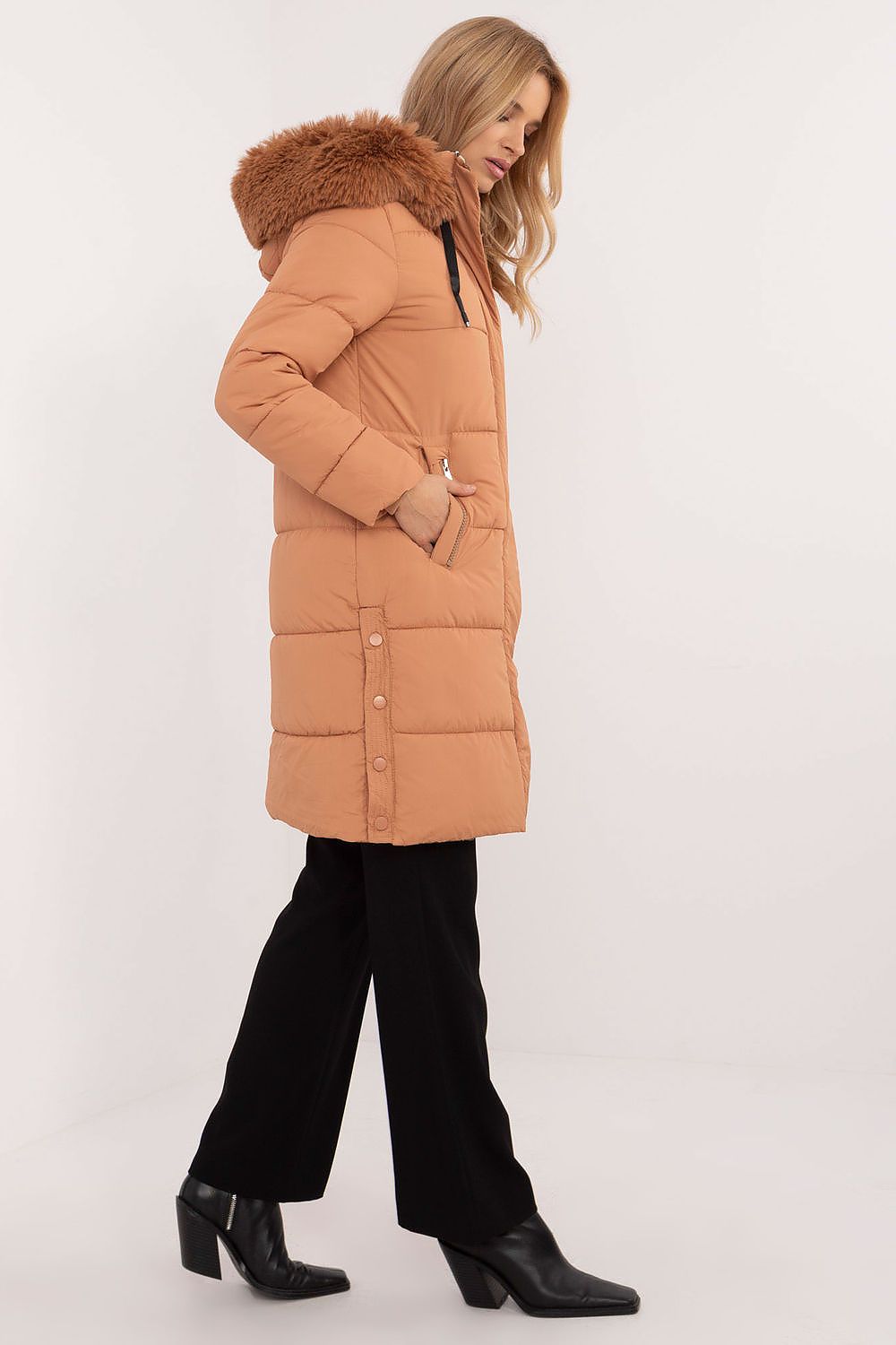   Kurtka Damska Model SK-KR-HH-2406.21P Camel - Factory Price 