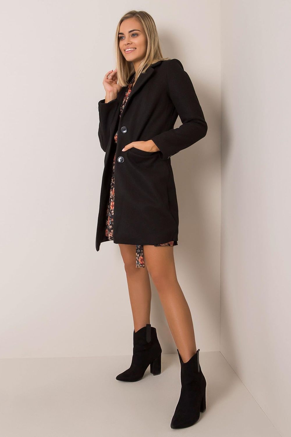   Płaszcz Damski Model TW-PL-BI-25533.18 Black - Och Bella 
