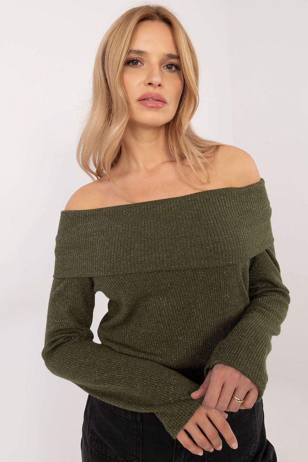   Sweter Damski Model DHJ-SW-A2449.33 Khaki - Italy Moda 