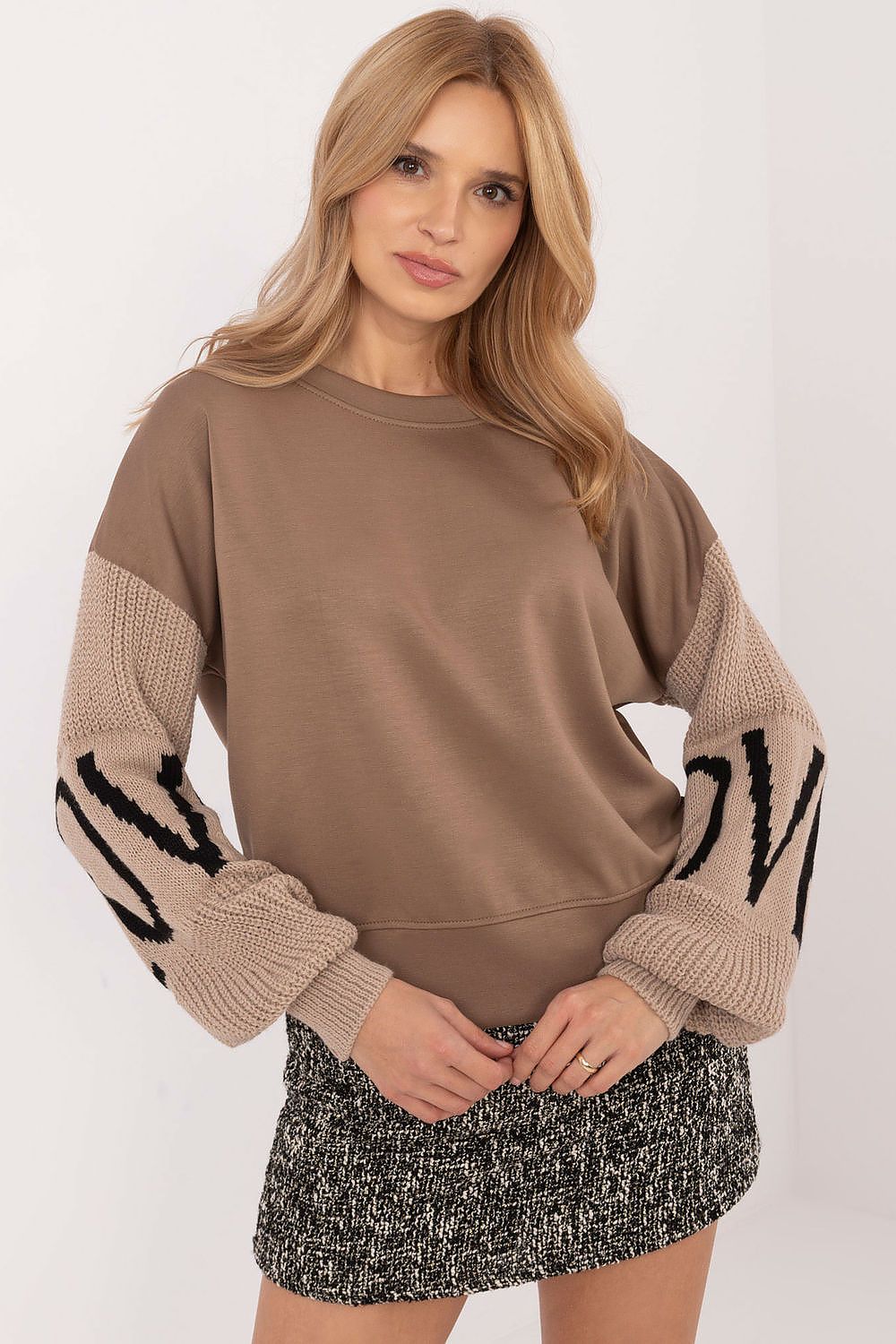   Bluza Damska Model MI-BL-M5975.26P Dark Beige - Italy Moda 