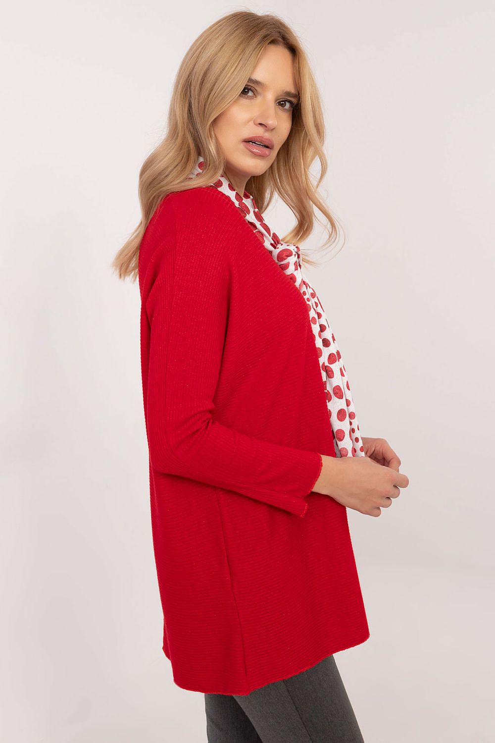   Sweter Damski Model DHJ-BZ-19226.91Red - Italy Moda 