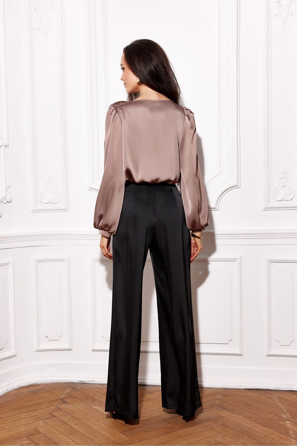   Bluzka Model Evelyn JBR BLU0194 Light Brown - Roco Fashion 
