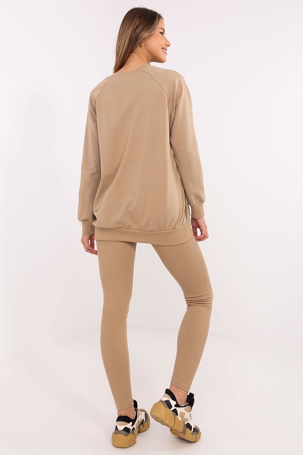  Spodnie Komplet Model EM-KMPL-850.18P Dark Beige - Factory Price 