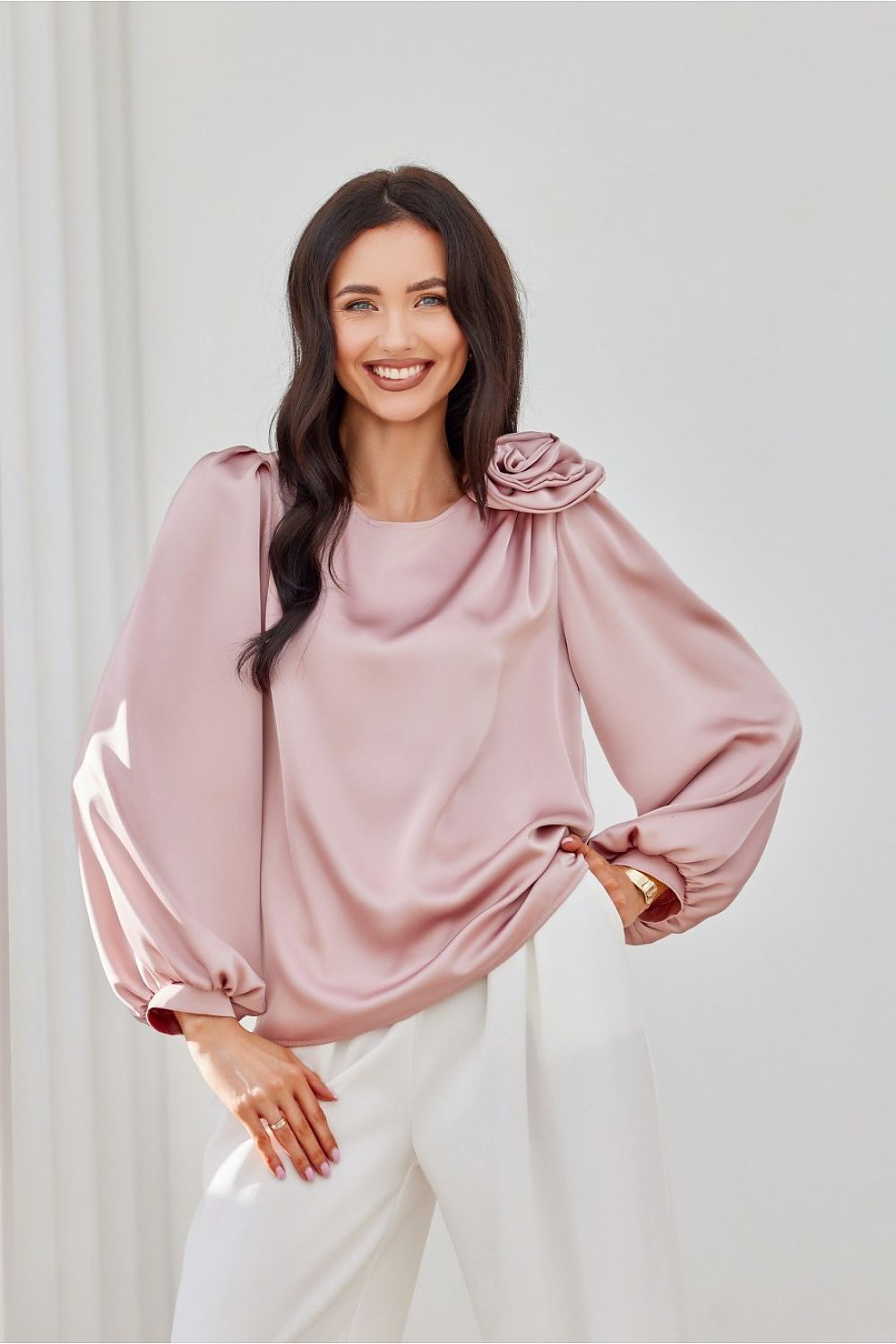   Bluzka Model Evelyn ROZ BLU0194 Pink - Roco Fashion 