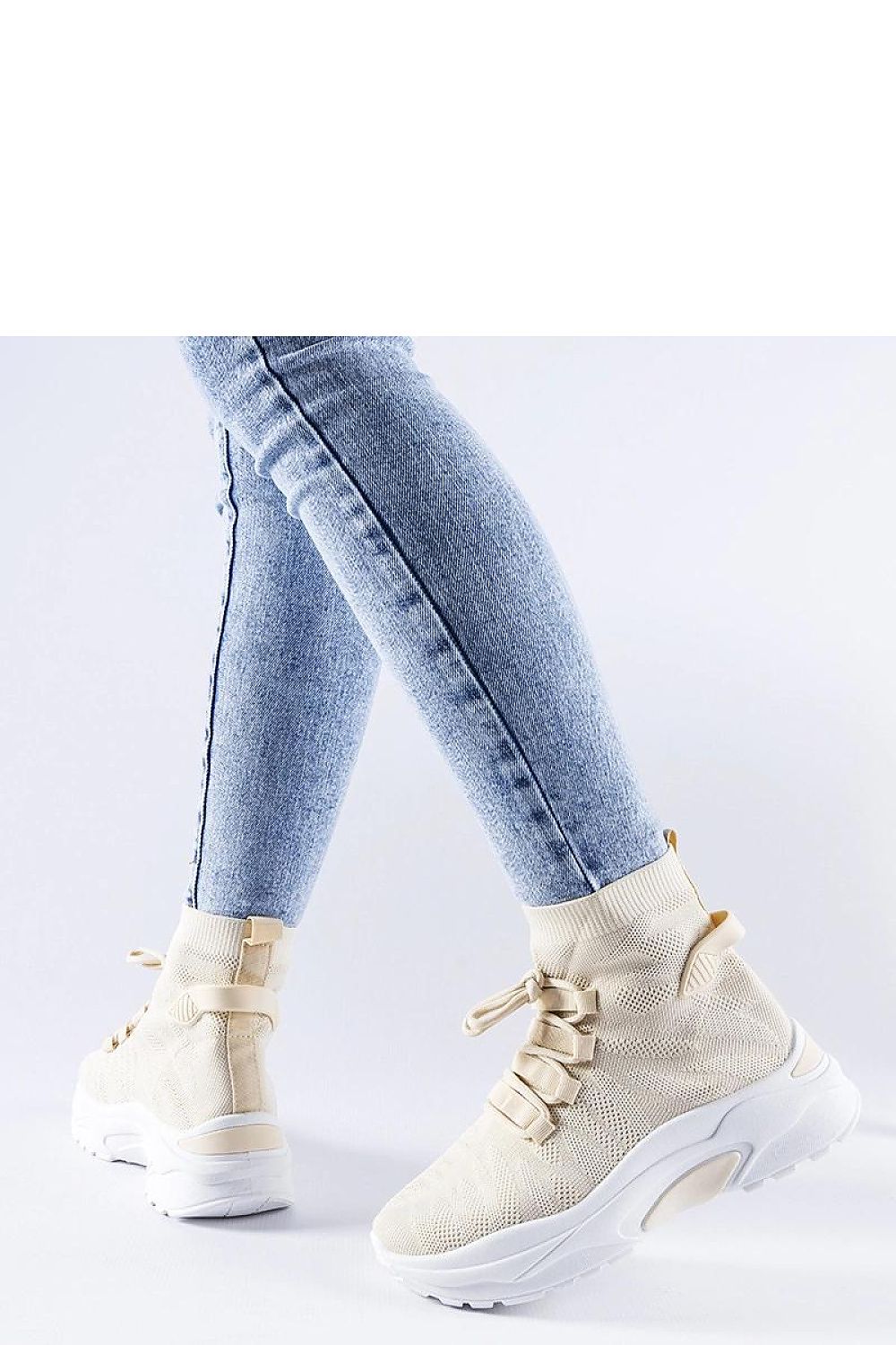   Beżowe wysokie sneakersy Vigatto - Solea 