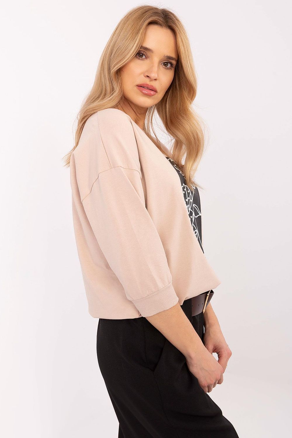   Bluzka Model RV-BZ-A261.18 Beige - Relevance 