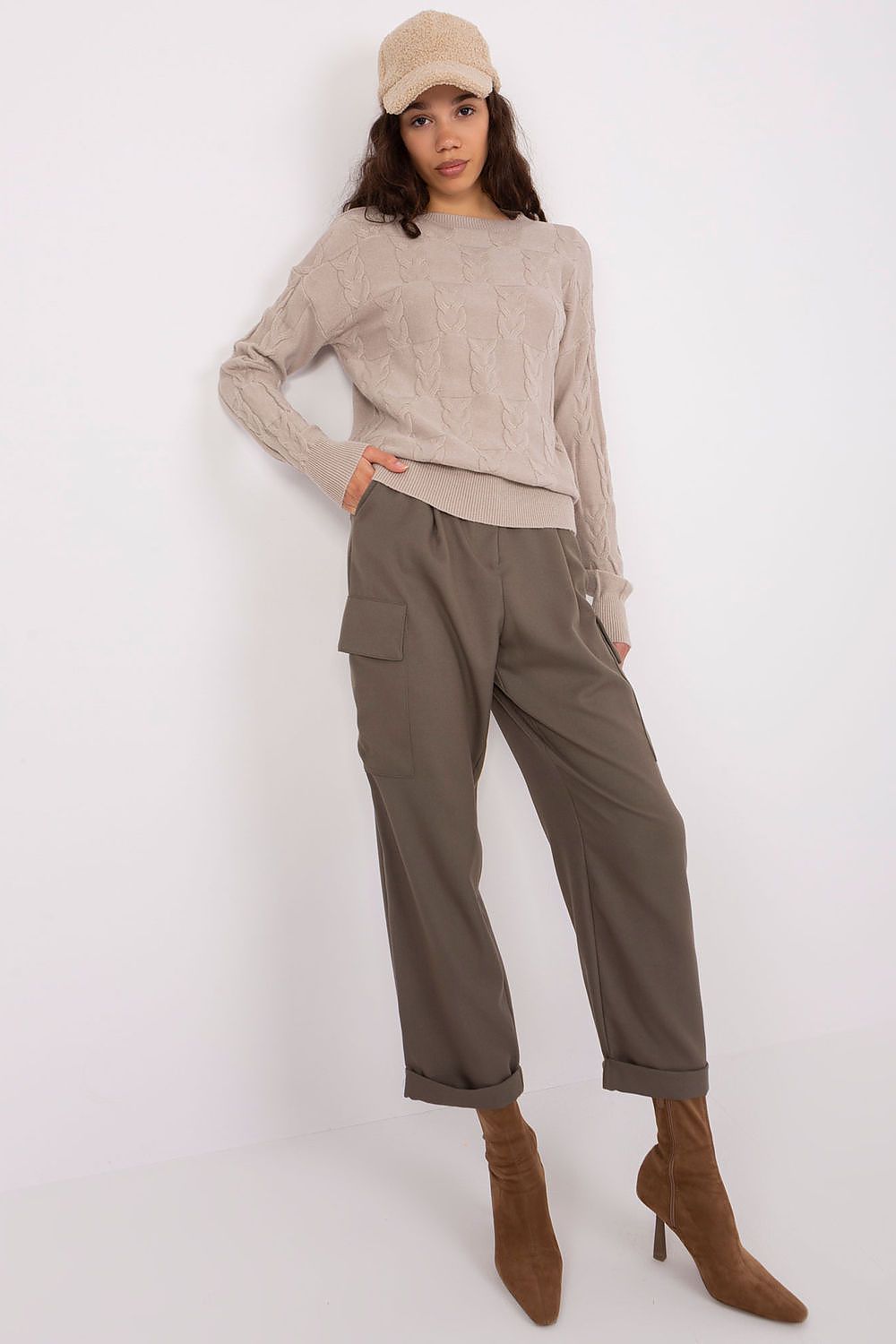   Sweter Damski Model AT-SW-2340.43 Beige - AT 