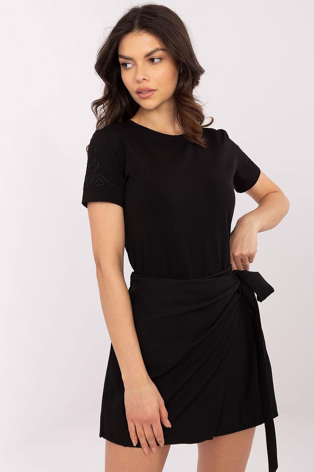   T-shirt  Damski Model RV-TS-A518.39 Black - Relevance 