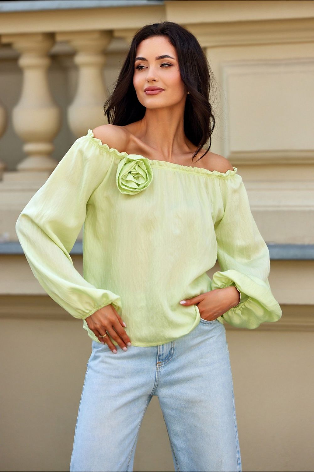   Bluzka Model Marisol LIM BLU0211 Limonka - Roco Fashion 