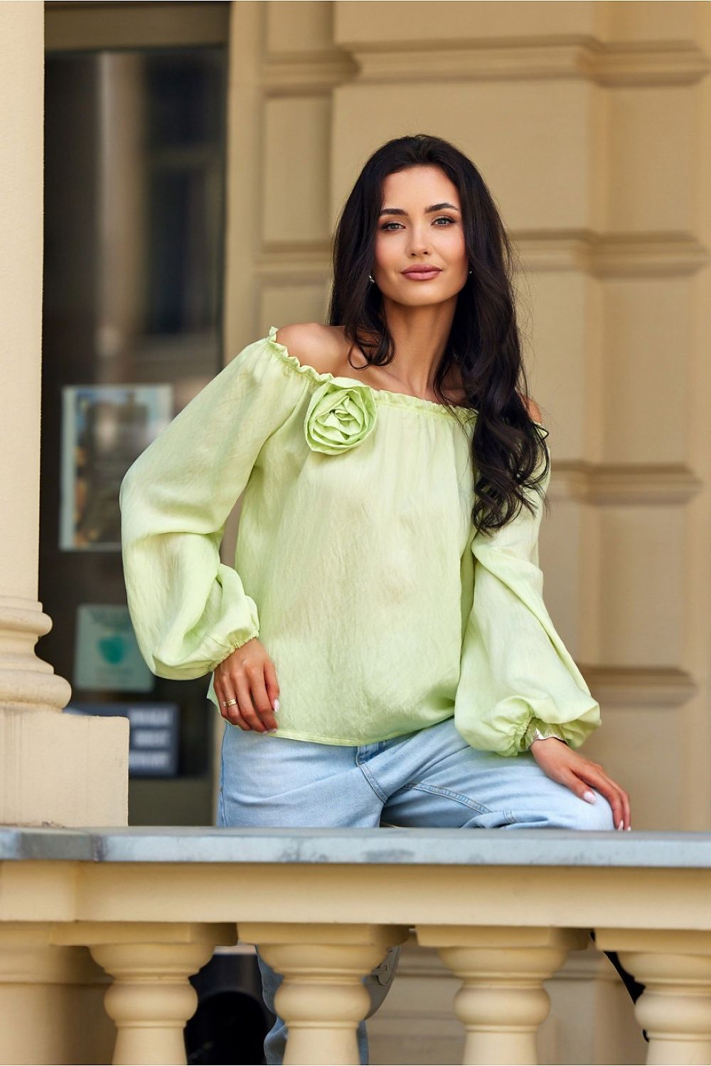   Bluzka Model Marisol LIM BLU0211 Limonka - Roco Fashion 