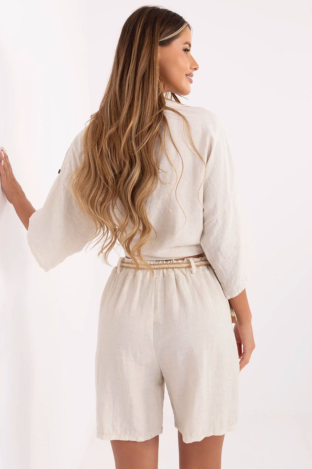   Szorty Damskie Model MI-SN-6620.72P Light Beige - Italy Moda 