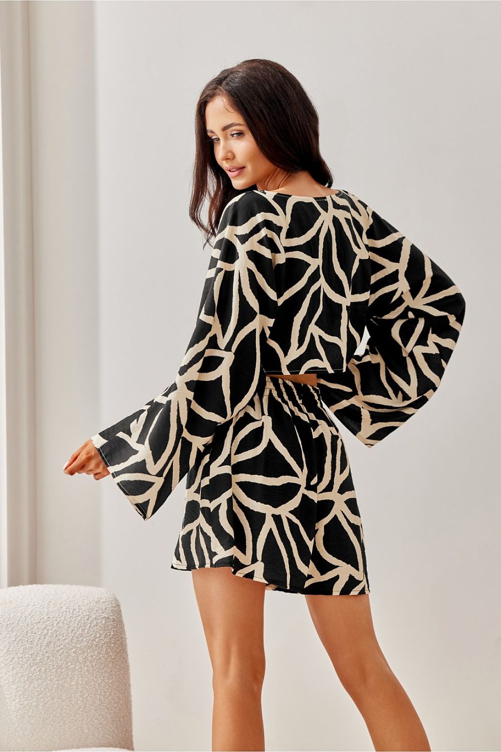   Szorty Damskie Model Ilaria SPN0010 L04 - Roco Fashion 