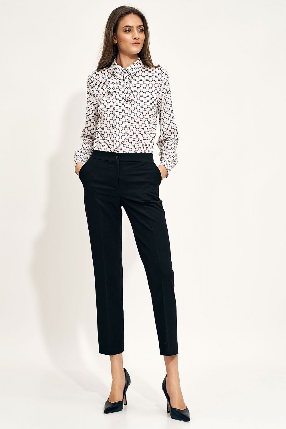  Spodnie Czarne spodnie chino SD70 Black - Nife 