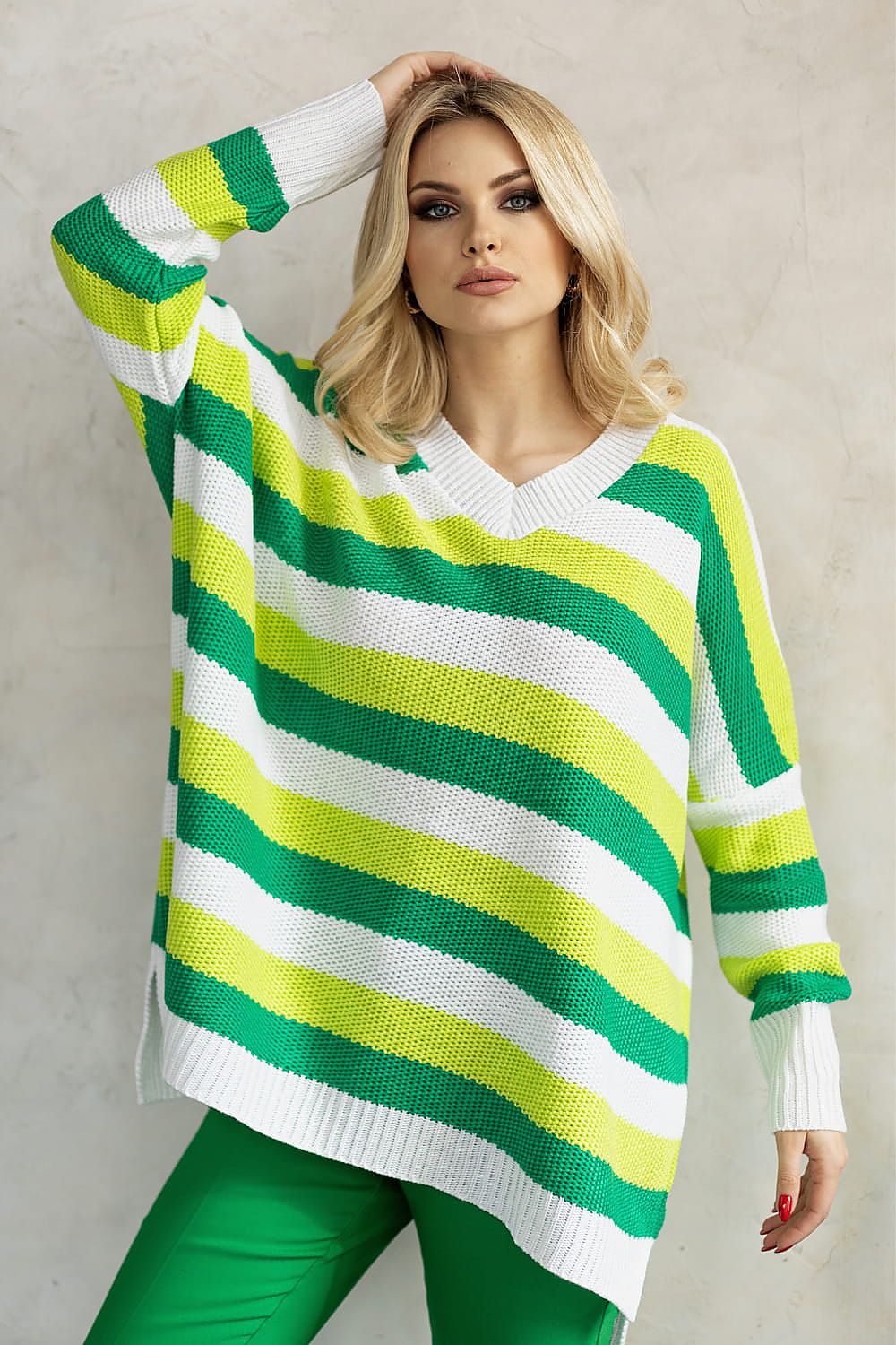   Sweter Damski Model 30091 Ecru - PeeKaBoo 