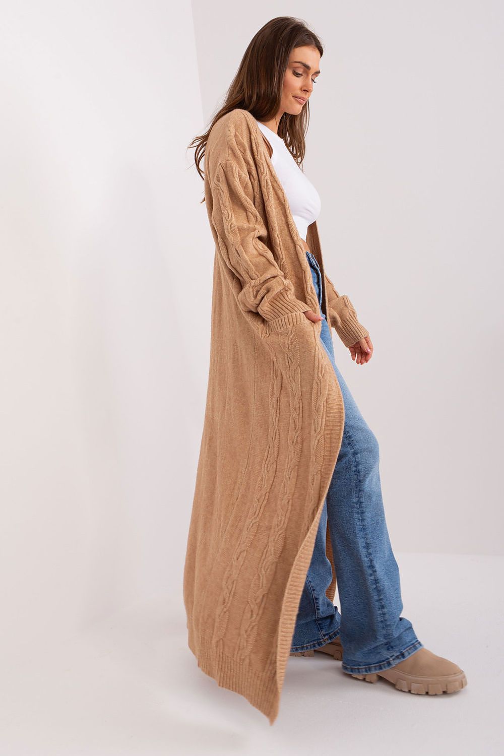  Sweter Kardigan Model AT-SW-2395.30 Camel - AT 