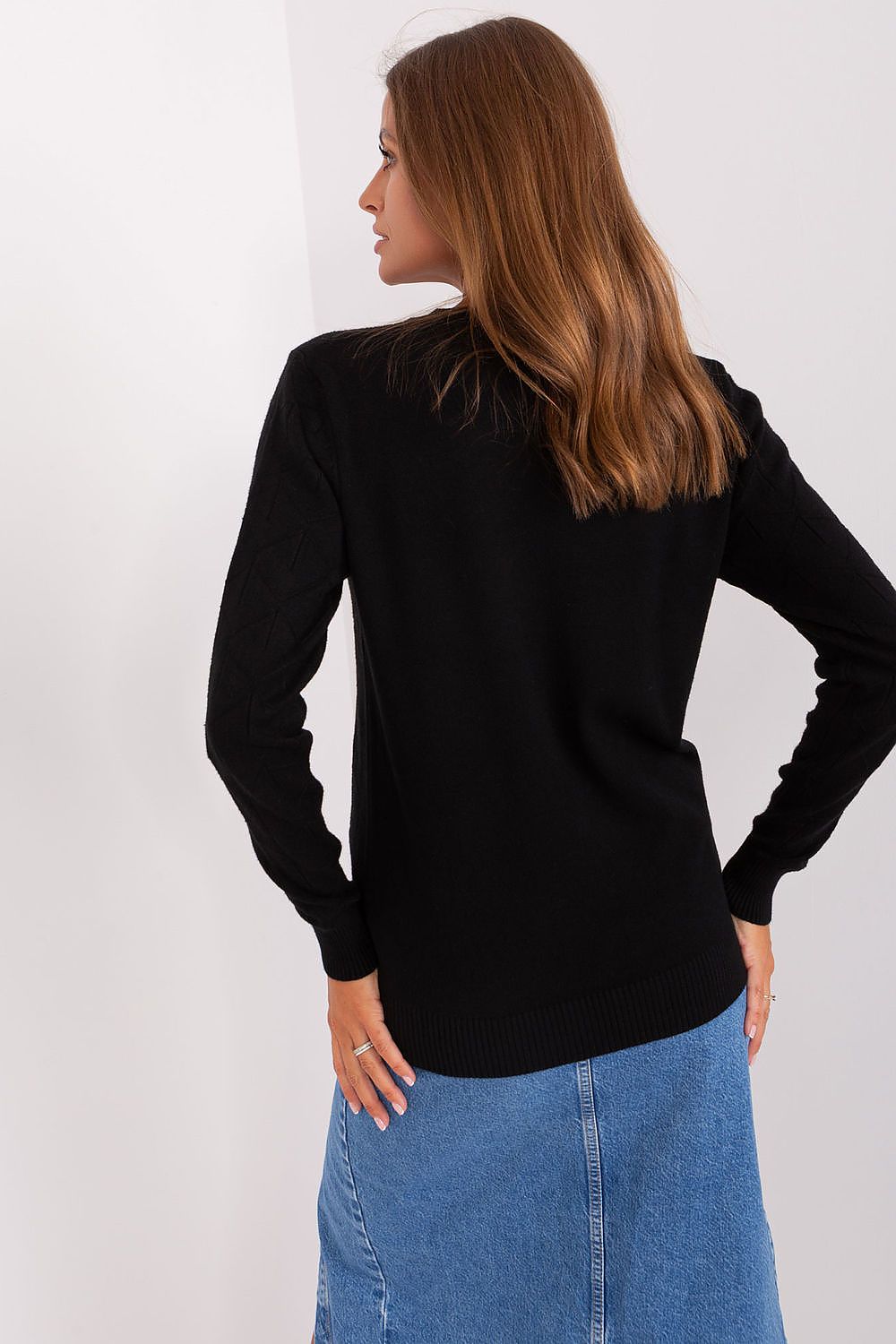   Sweter Damski Model AT-SW-232901.25X Black - AT 