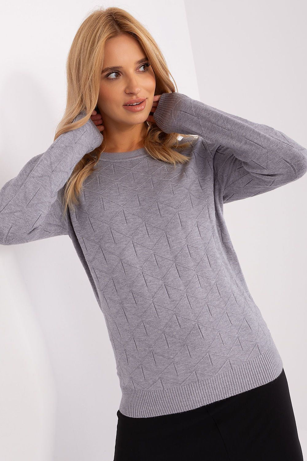   Sweter Damski Model AT-SW-232901.25X Grey - AT 