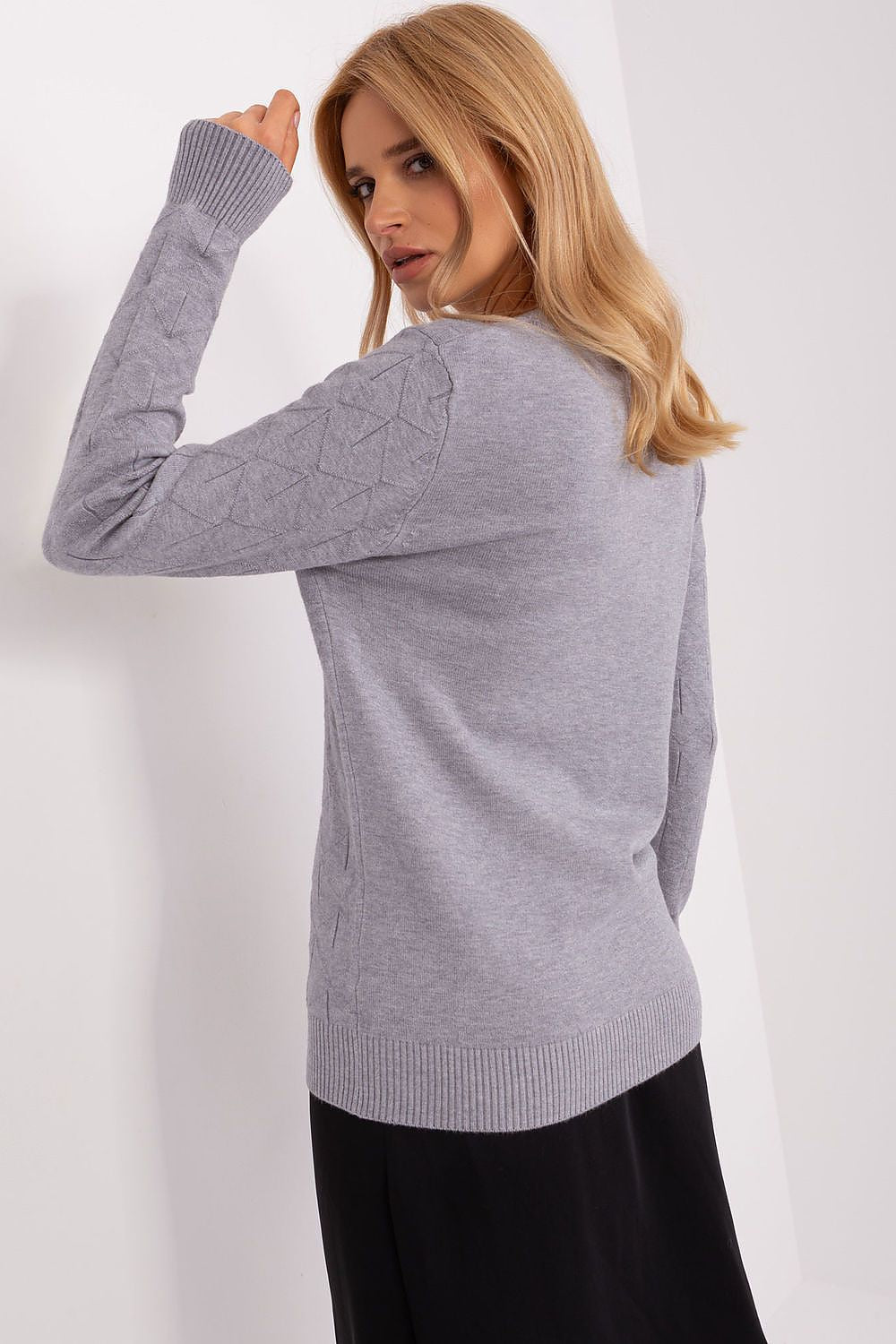   Sweter Damski Model AT-SW-232901.25X Grey - AT 