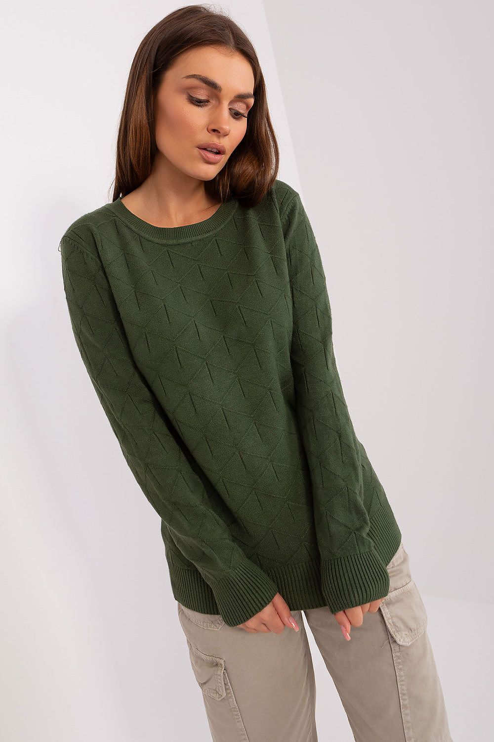   Sweter Damski Model AT-SW-232901.25X Khaki - AT 