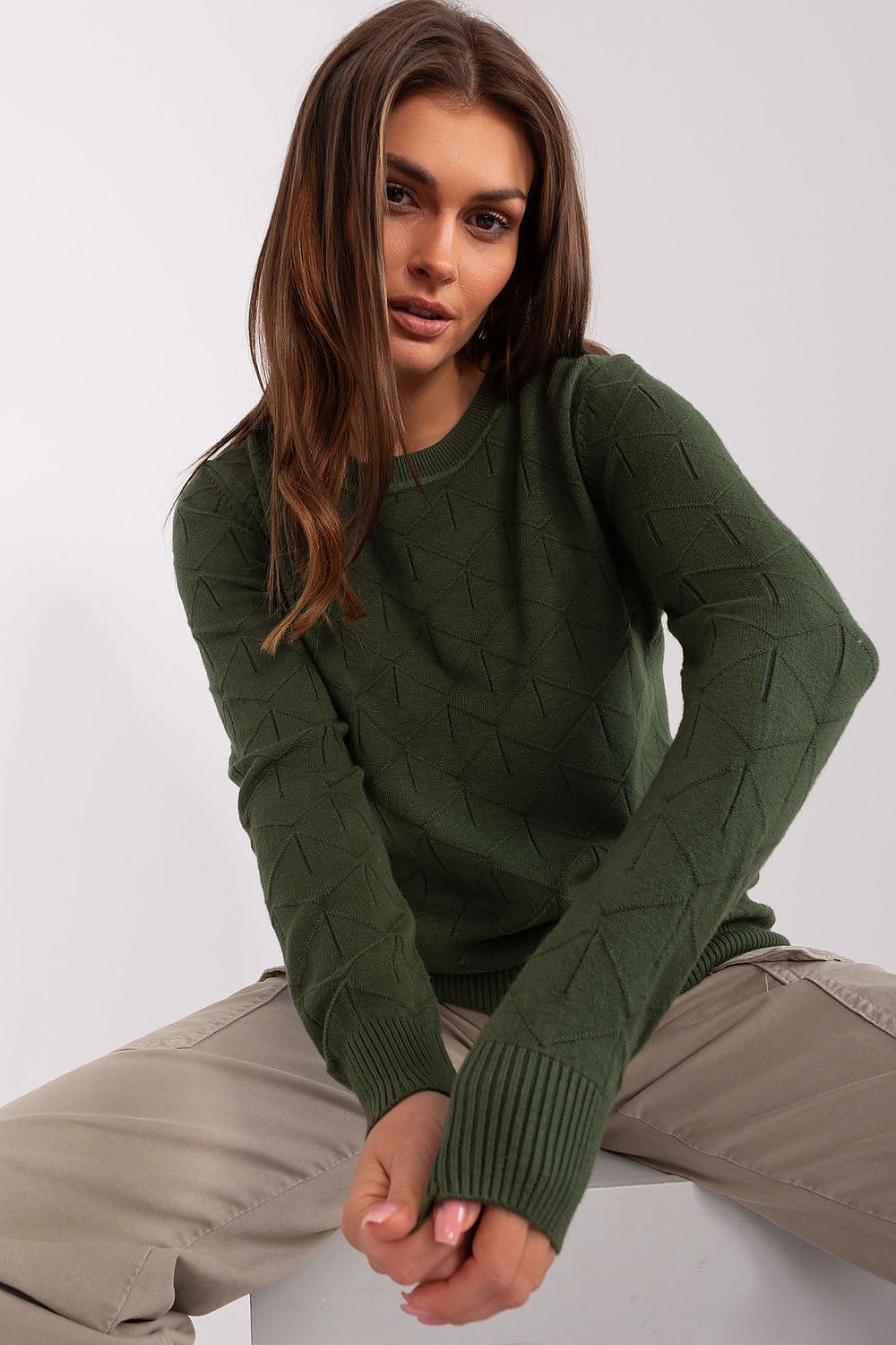   Sweter Damski Model AT-SW-232901.25X Khaki - AT 