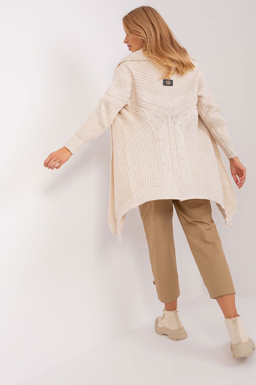  Sweter Kardigan Model TW-SW-BI-305.99P Light Beige - Och Bella 