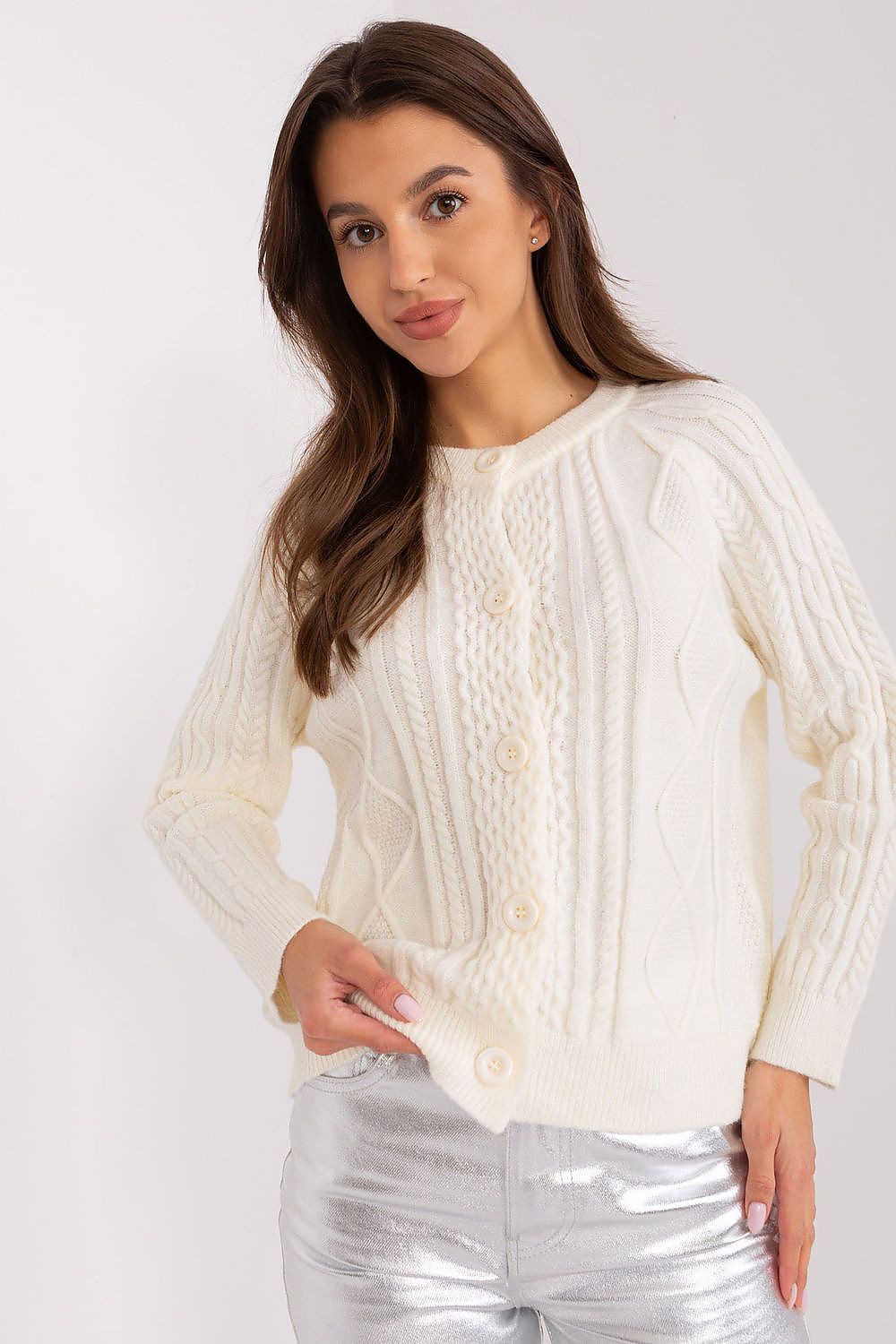  Sweter Damski Model AT-SW-2346-2.99P Ecru - AT 